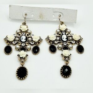 Victorian style vintage cameo gold tone carved roses goth steampunk earrings